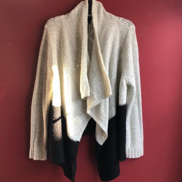 torrid Sweaters - 🔥 FLASH SALE - Torrid Waterfall Front Cardigan